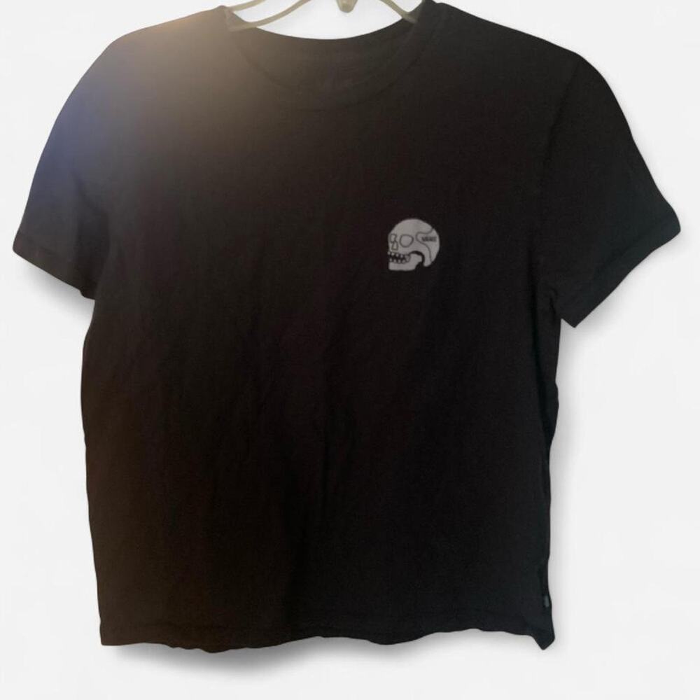 Black vans cropped tee with